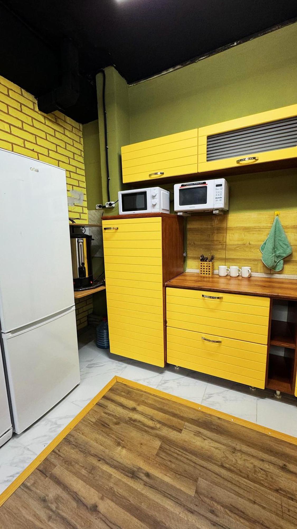 Hostel Kochevnik Capsule Hotel Алматы Экстерьер фото