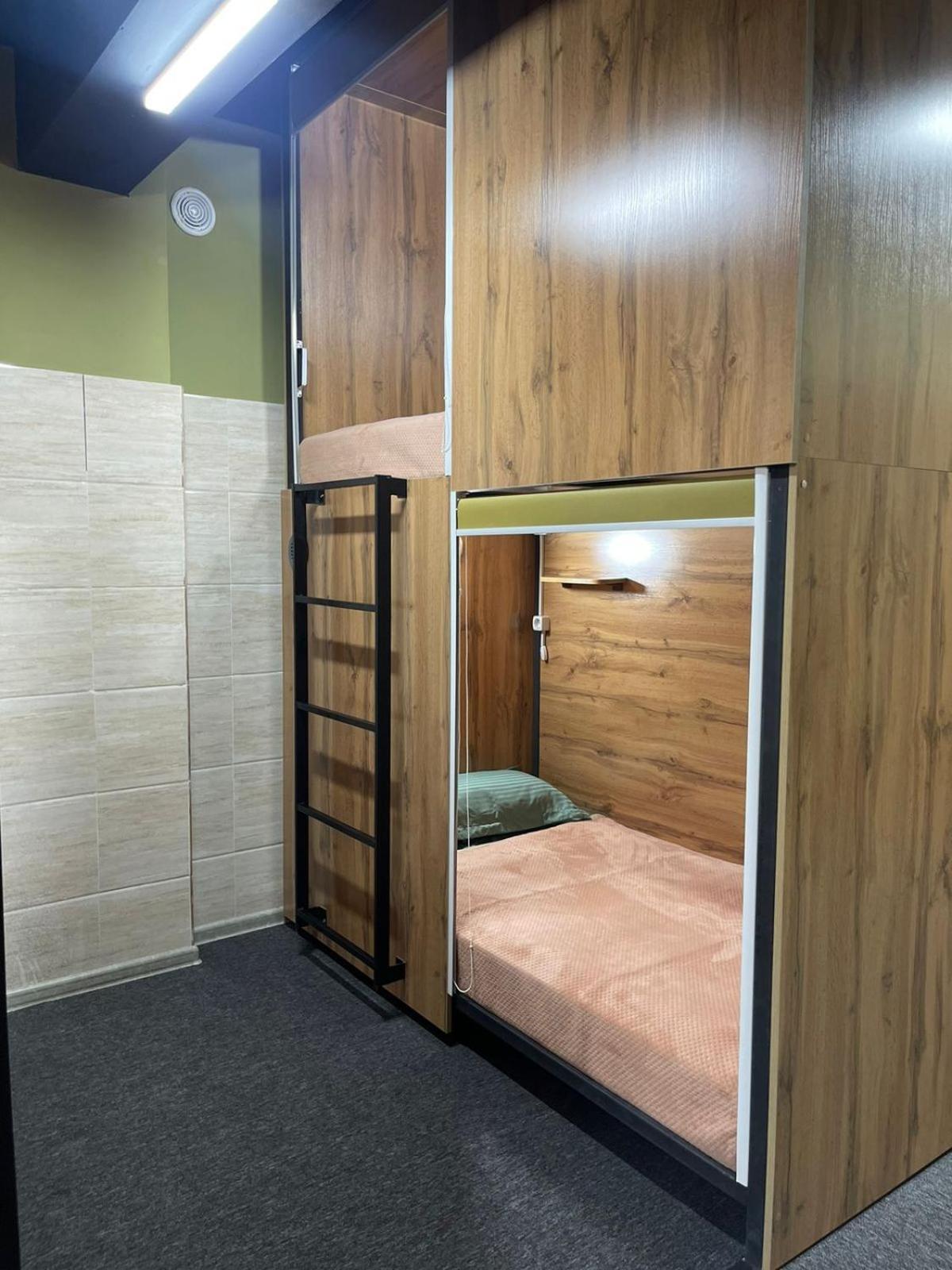 Hostel Kochevnik Capsule Hotel Алматы Экстерьер фото